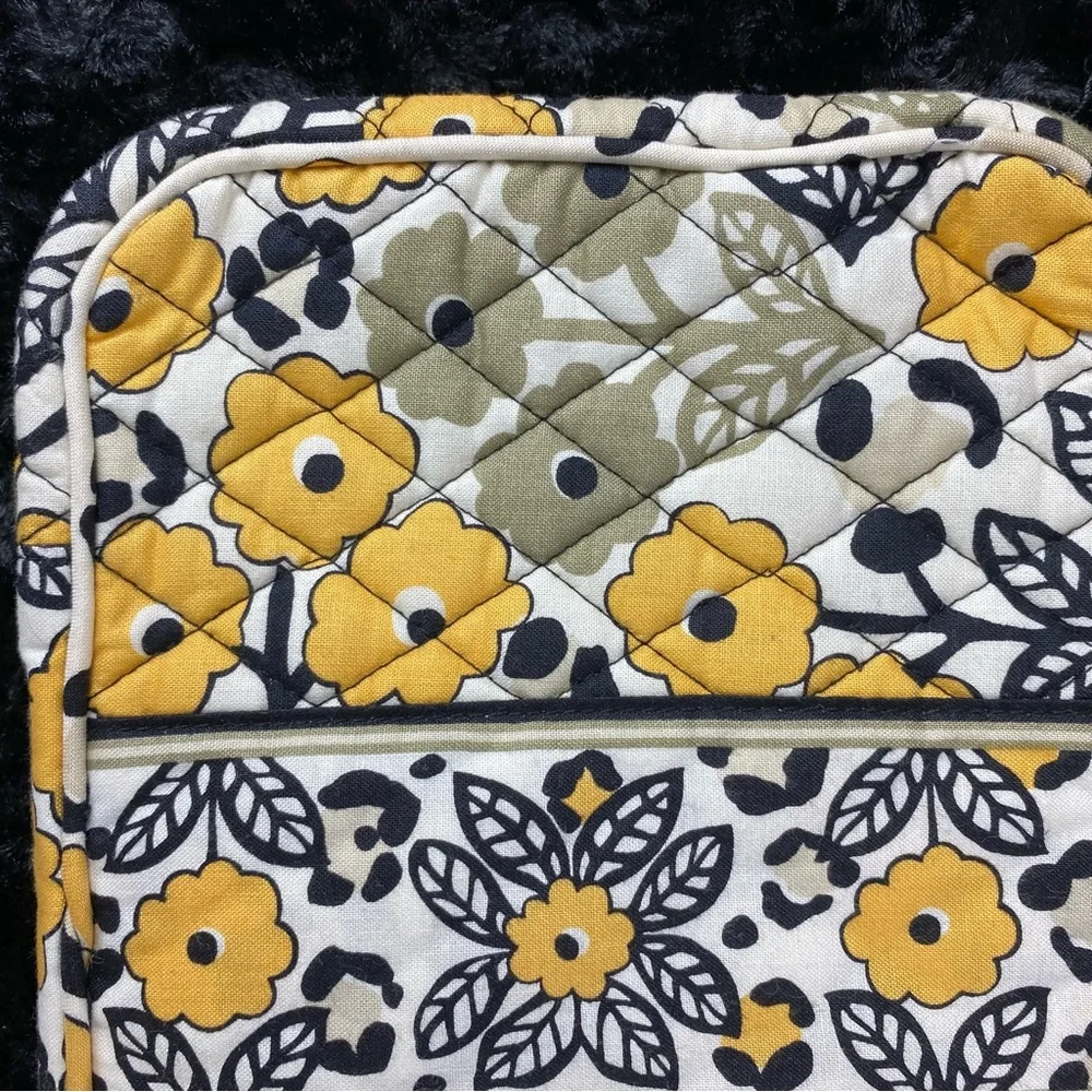NWOT Vera Bradley Hanging Travel Bag